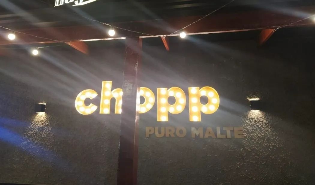 Letreiro luminoso CHOPP PURO MALTE