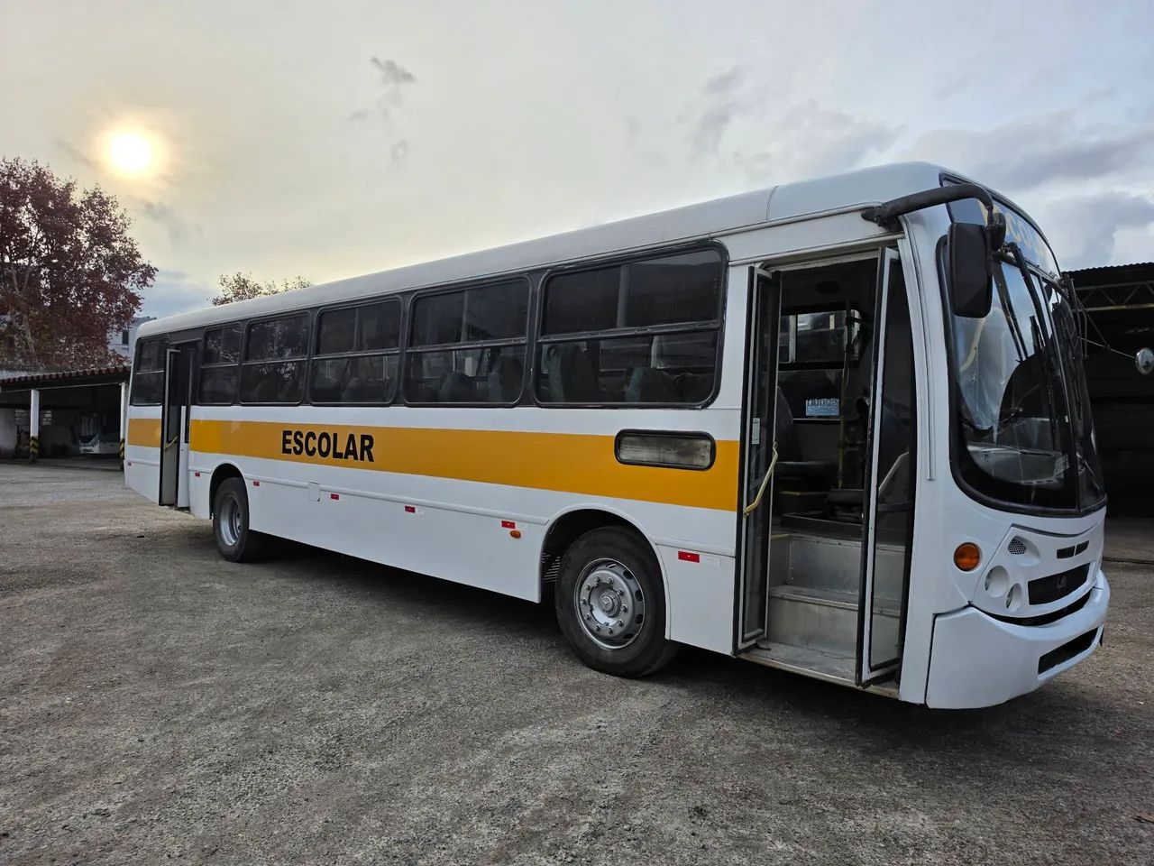 ÔNIBUS MERCEDES/COMIL 2005/2006