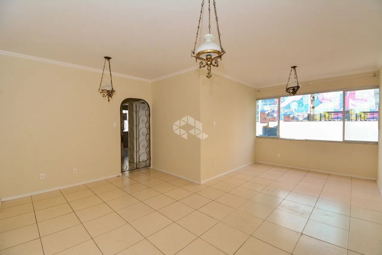 APARTAMENTO 3 QUARTOS COM VAGA E PORTARIA NO CENTRO DE FLORIANÓPOLIS