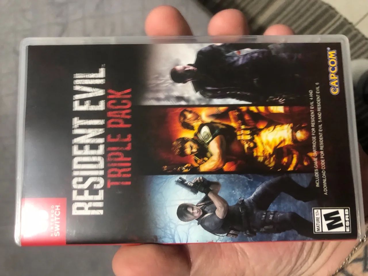 Nintendo Switch Lite + Resident Evil 4 - Foto 2
