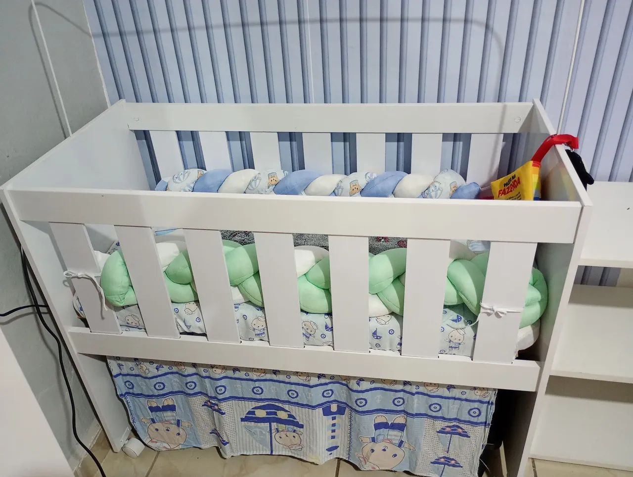 Vendo um Mini berço 65171913596290122