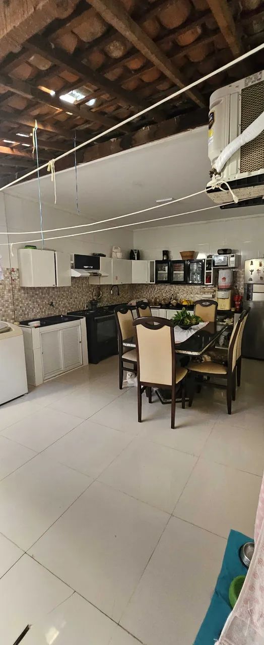 Excelente casa! Tem 200m² com 3 vagas de garagens, toda reformada e muito bem localizada!  - Foto 4