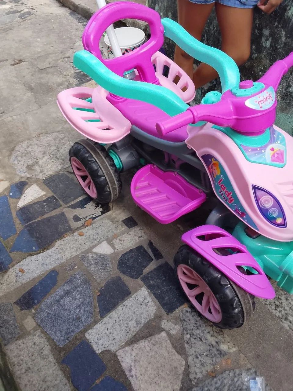  Carinho de bebê pra passeio - Foto 4