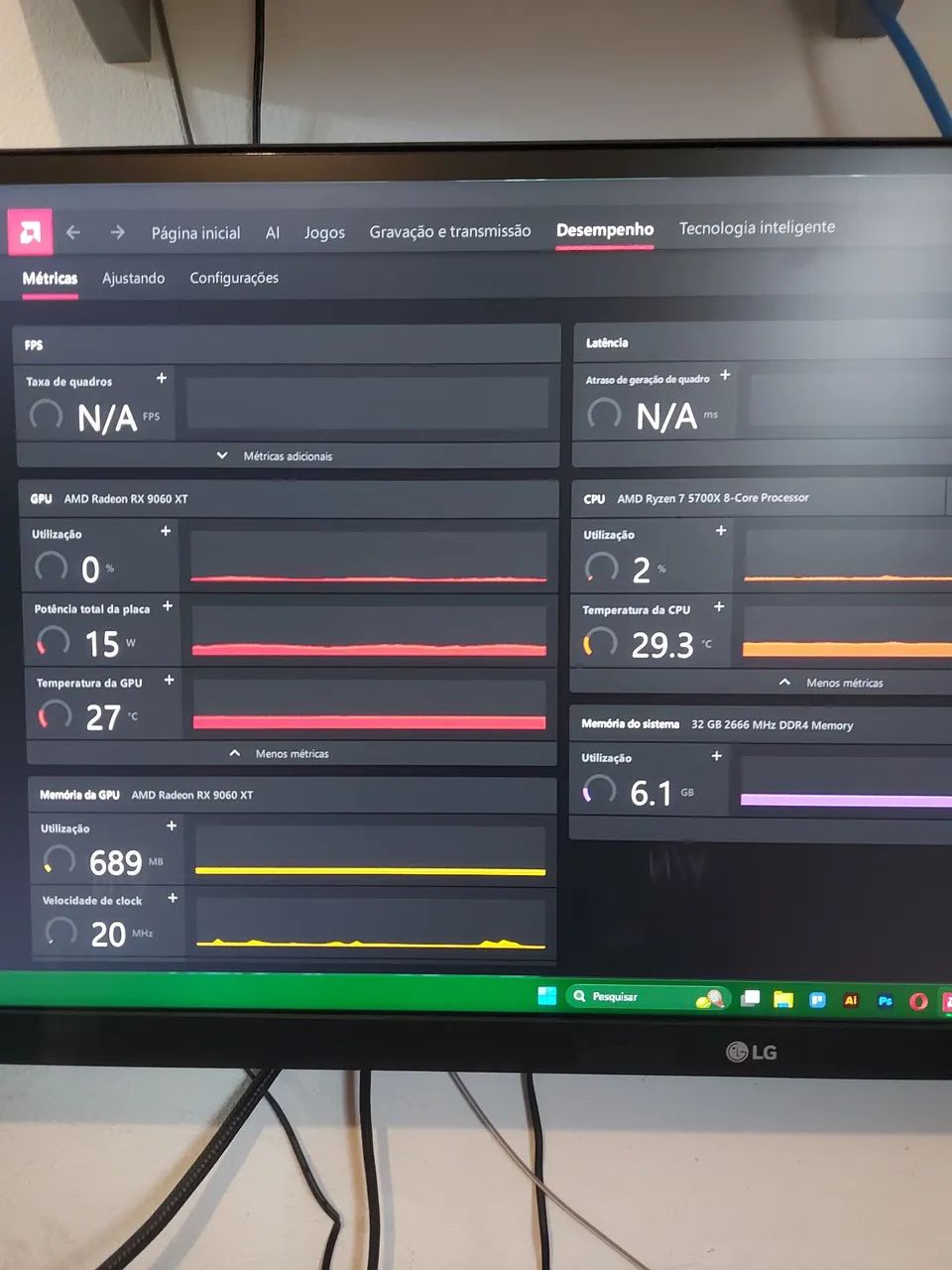 Setup Completo (PC Gamer + Monitores + Periféricos + Mobília) - Ryzen 7 5700X e RX 9060 XT - Foto 5
