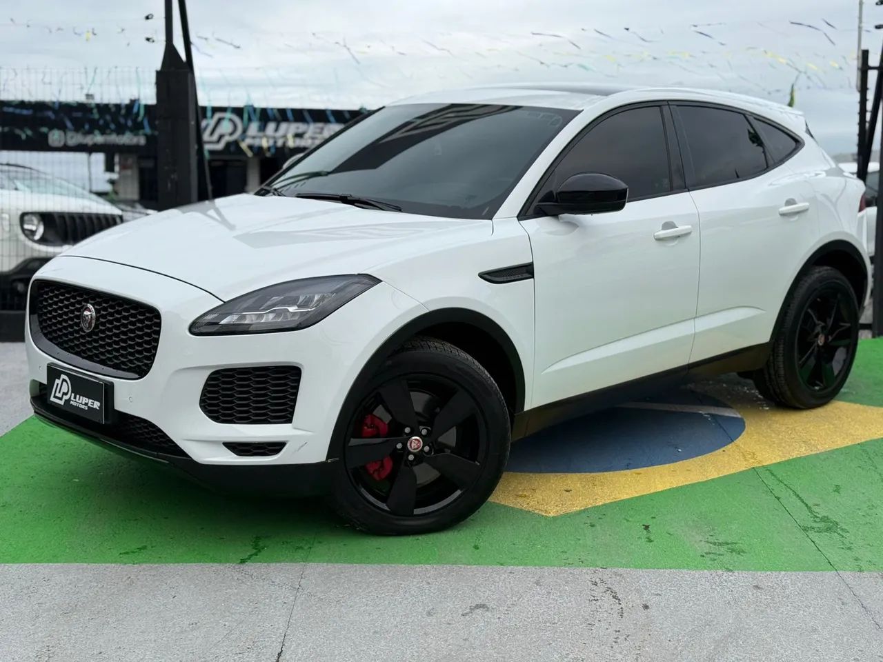 Jaguar E-Pace R-DYN. HSE 2.0 AWD 250cv AUT Flex 2018