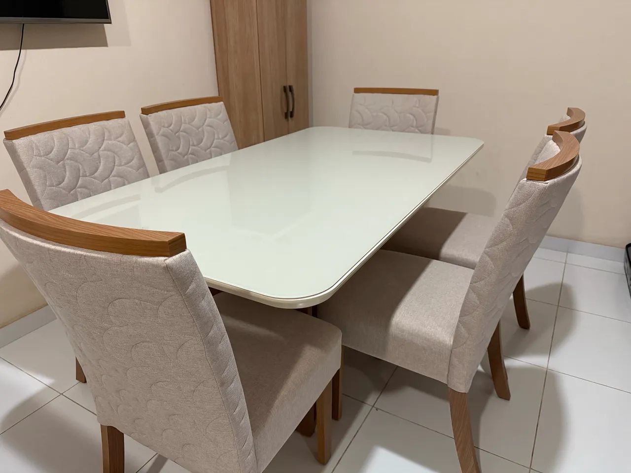 Mesa em vidro com 6 cadeiras  - Foto 5