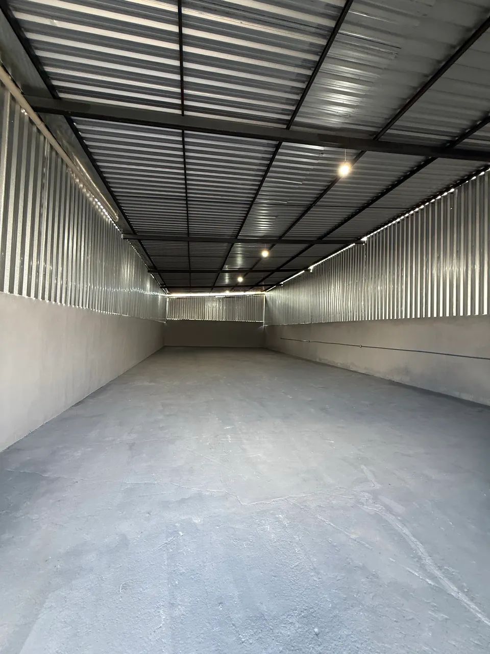 GALPÃO COMERCIAL HÁ 300m DO BANGALAY - Foto 4