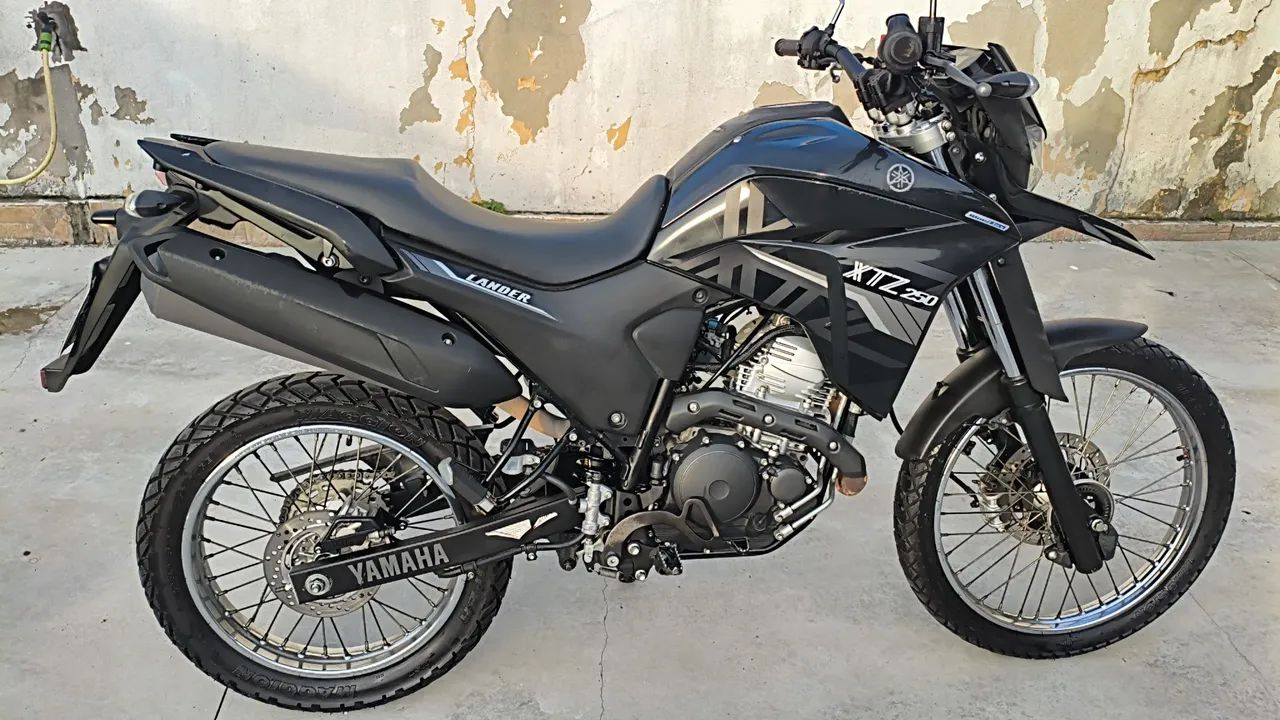 XTZ 250 Lander/2021