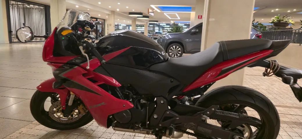CBR 600F - Foto 4