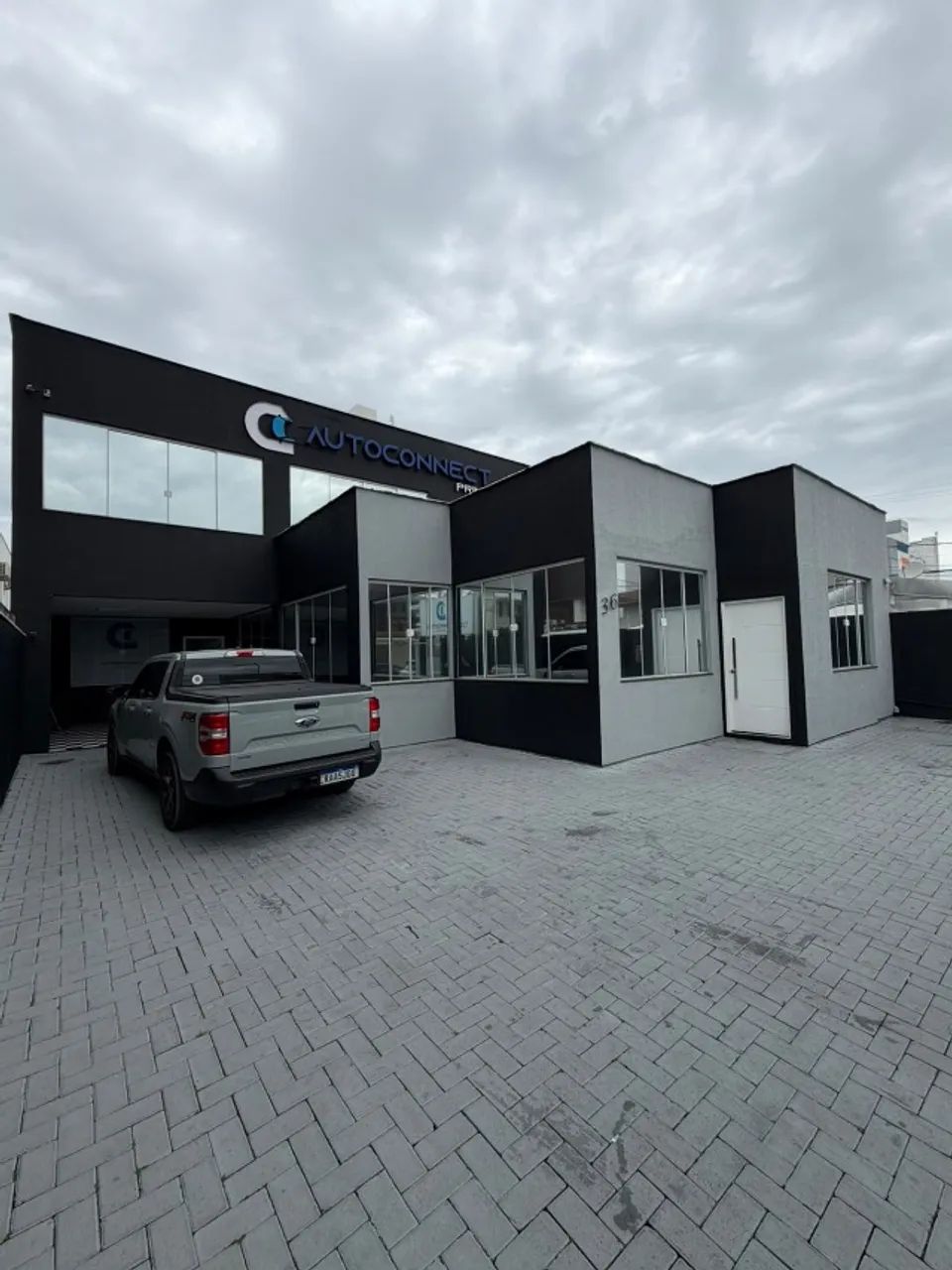 Casa Comercial no Kobrasol  300 metros2 