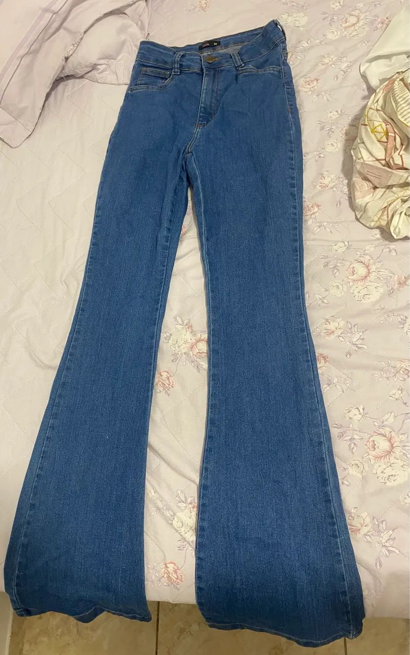 Calça Jeans Bootcut TAM 38 