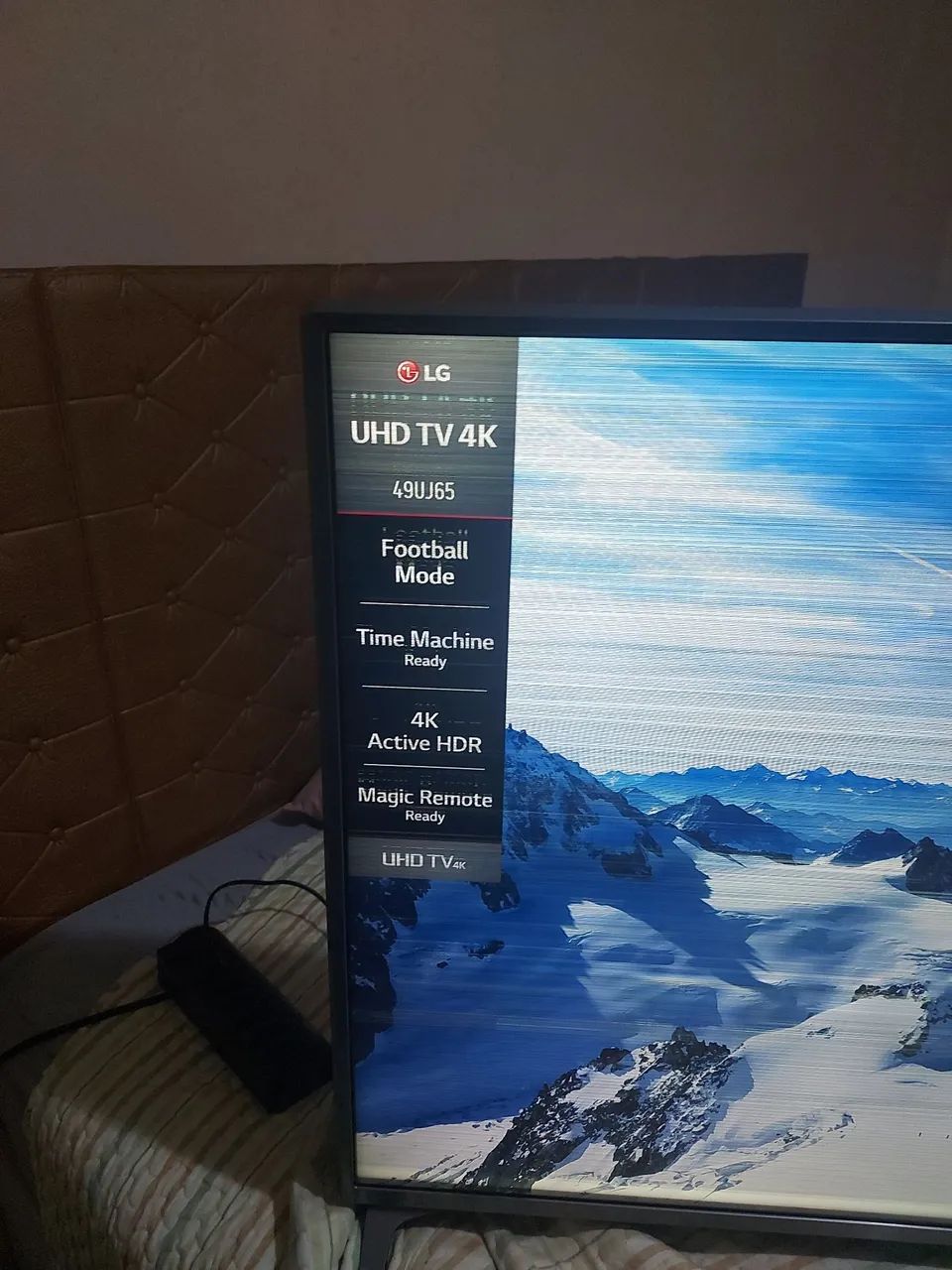 TV LG 49UJ65 49 polegadas com problema intermitente, para concertar ou tirar peças. - Foto 3