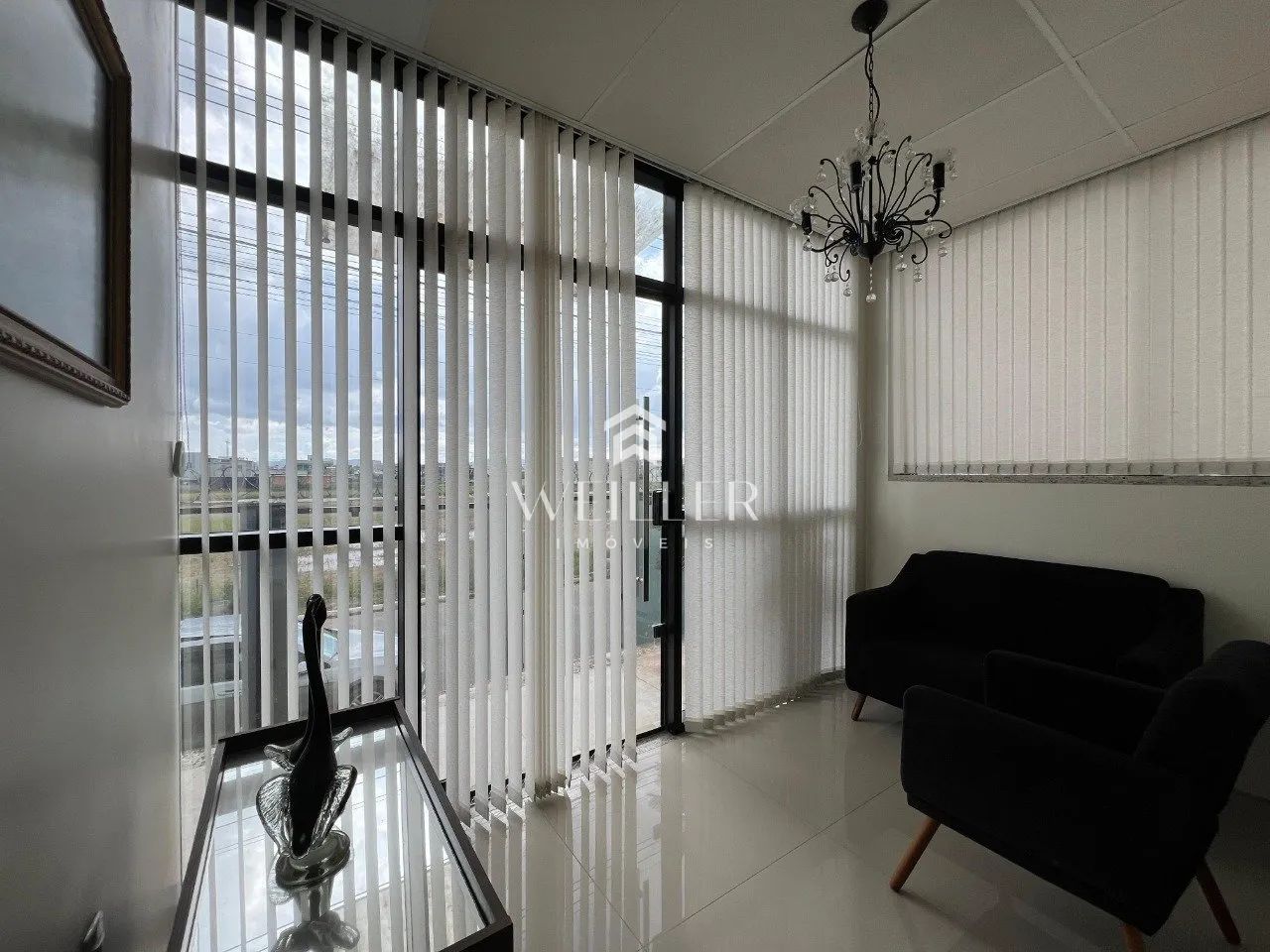 Sala comercial mobiliada para locação no bairro Santa Regina - Foto 9