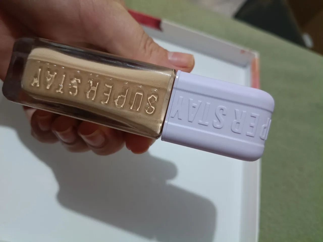 Base Maybelline lacrada - Foto 2