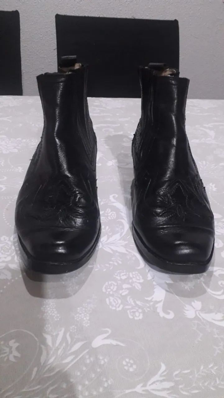bota cowboy