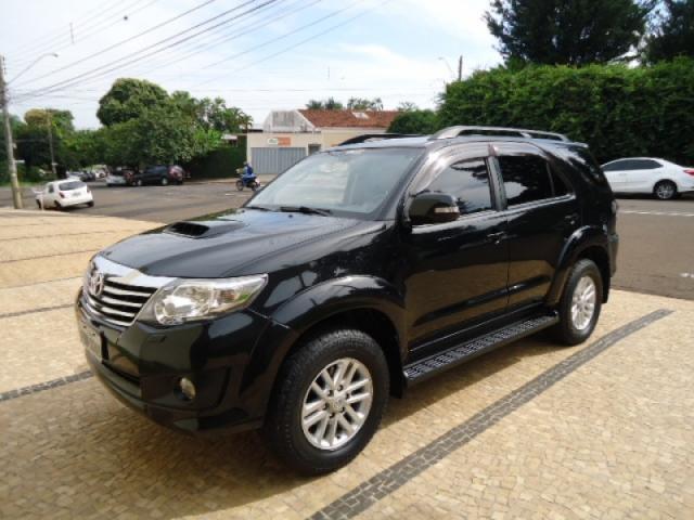 Toyota hilux sw4 3.0 srv 4x4 16v turbo intercooler diesel 4p automatico