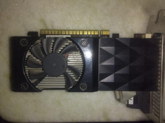 Placa de Vídeo Pny GT 640 (com defeito)