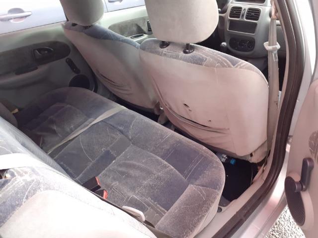 Clio 1.6 2006 - Foto 5