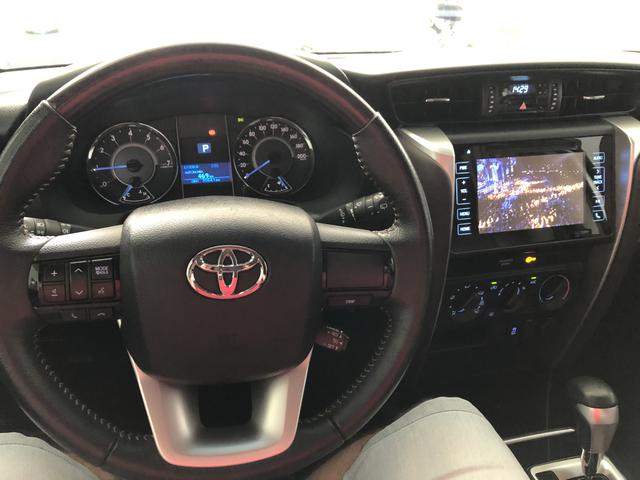 Hilux SW4 Flex 2017 7 Lugares Baixa Quilometragem - Foto 11