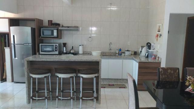 Lindo apartamento semi mobiliado com vista para o mar - Foto 10