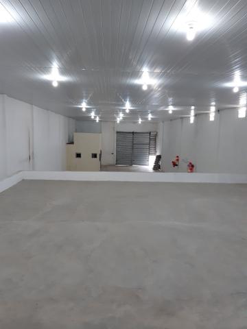 Vende-se prédio comercial novo 10x32x7