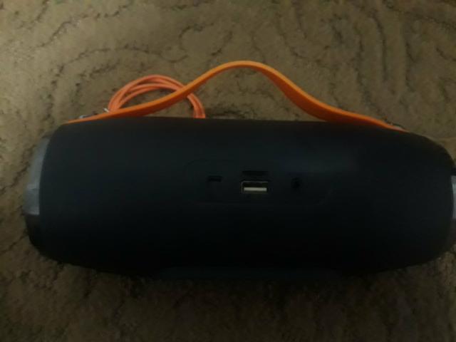 VENDO JBL Charge 3 e um controle Gamepad - Foto 3