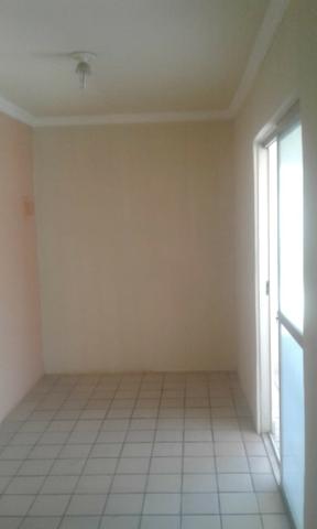 Casa na avenida - Foto 2