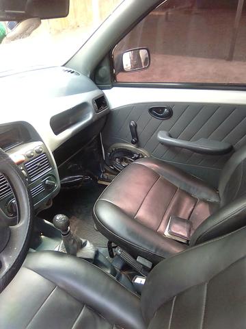 Vende ou troco carro fechado - Foto 4