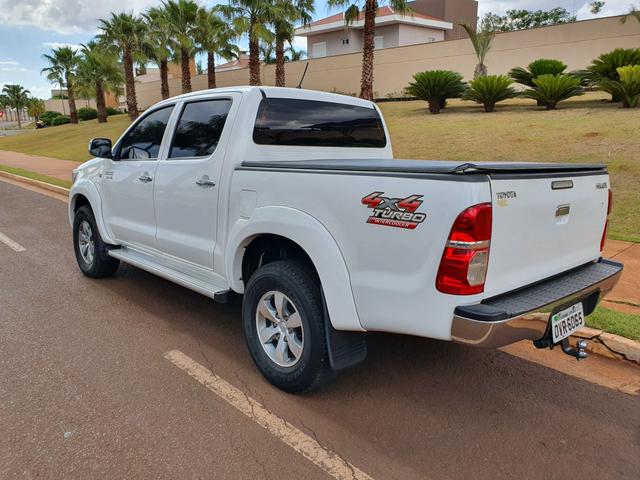 Hilux STD 3.0 Diesel 4X4 manual 2014/14 - Foto 7