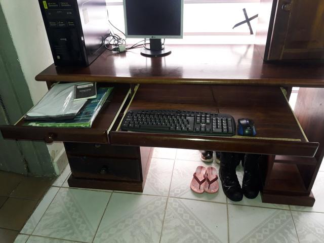 Vendo estante e mesa de computador são 2 e um - Foto 4