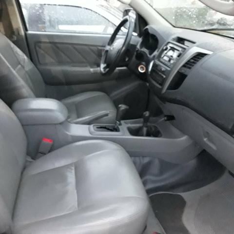 Hilux CD SRV 4x4 Automática 2010/2011 - Foto 2