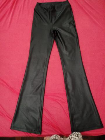 Calça Flare Cirre - Veste M - Semi nova - Foto 4
