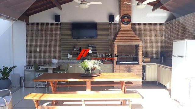 Casa de luxo na ilha com 04 quartos e área gourmet completa - Foto 2