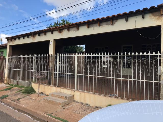 Alugo Casa no Aerorancho (próximo ao Terminal Aerorancho e Hospital Rosa Pedrossian)