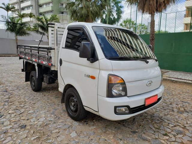 Hyundai HR ano 2014 extremamente novo