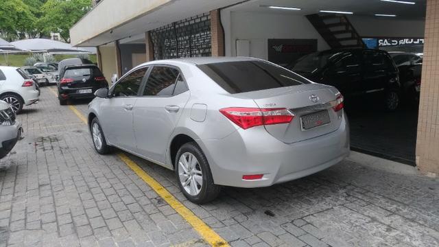 Corolla GLI Ano 2016/2017 Cor Prata R$64.900,00 - Foto 8