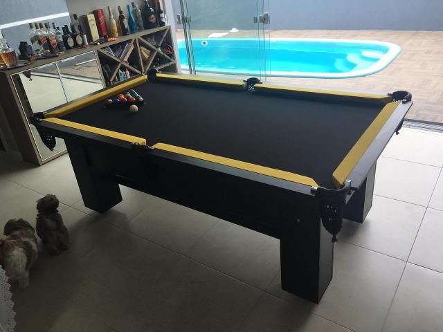 Mesa Charme Quatro Pés Cor Preta Tecido Preto e Borda Amarela Mod. LRNO4208 - Foto 3