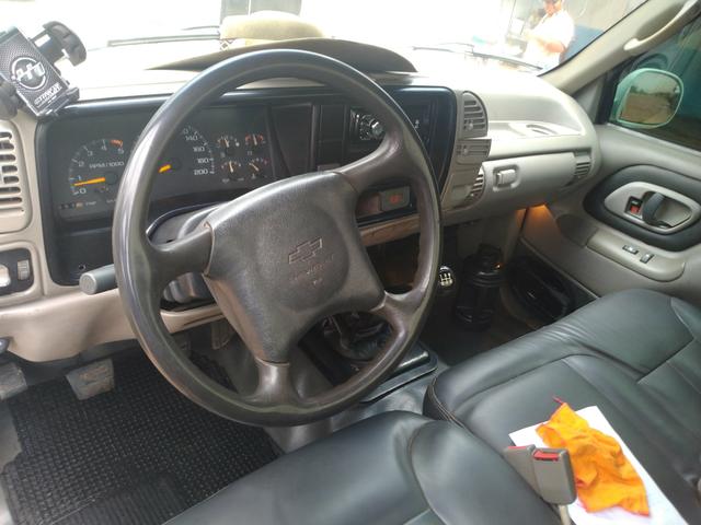 Vendo ou troco Silverado por S10 disel cabine simples - Foto 8