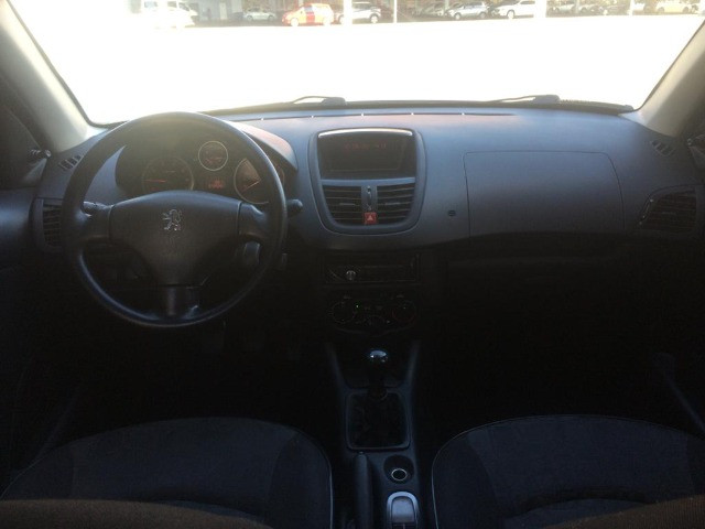 Peugeot 207 XR 1.4 - Foto 9