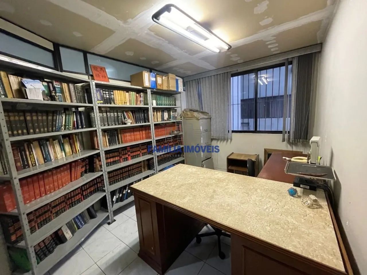 Sala comercial à venda na Carvalho de Mendonça Santos/SP