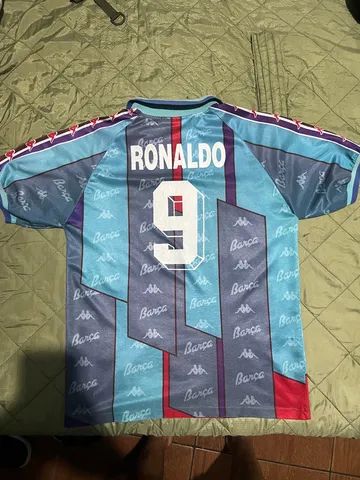 Camisa retrô 1996 do Barcelona (Ronaldo) - Foto 2