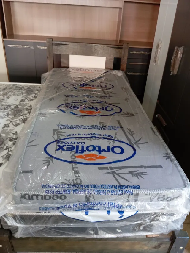 COLCHÃO DE SOLTEIRO ESPUMA SELADA NOVO