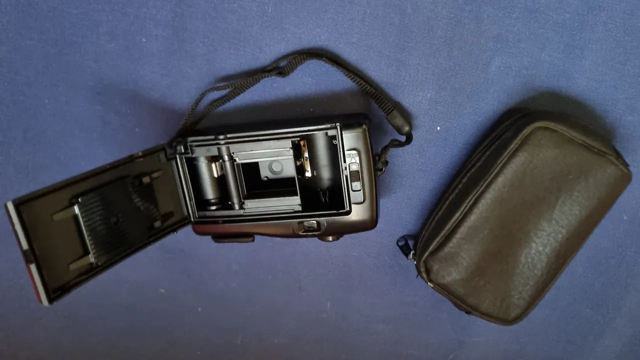 Câmera Yashica - Foto 2