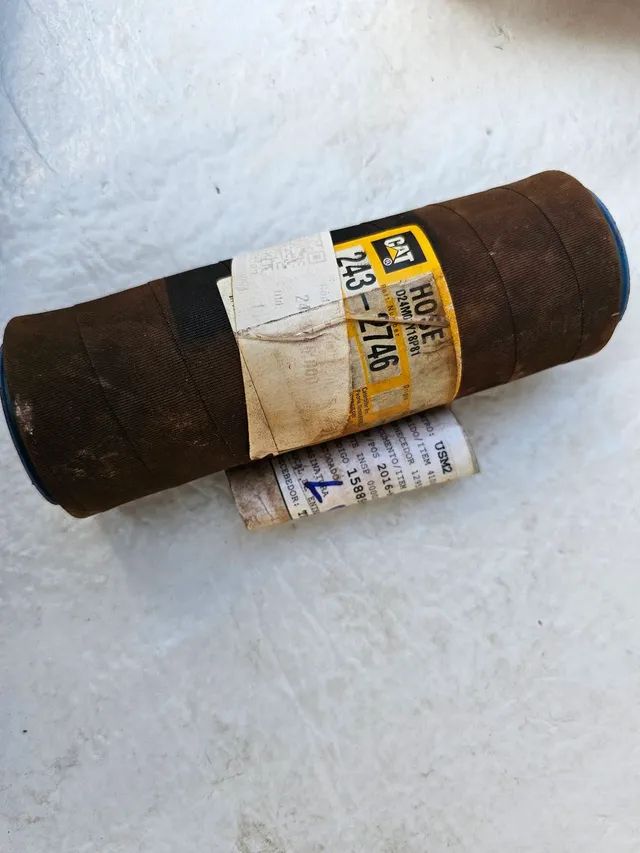 Pa carregadeira trator esteira caterpillar mangueira nova original 2432746 - Foto 5