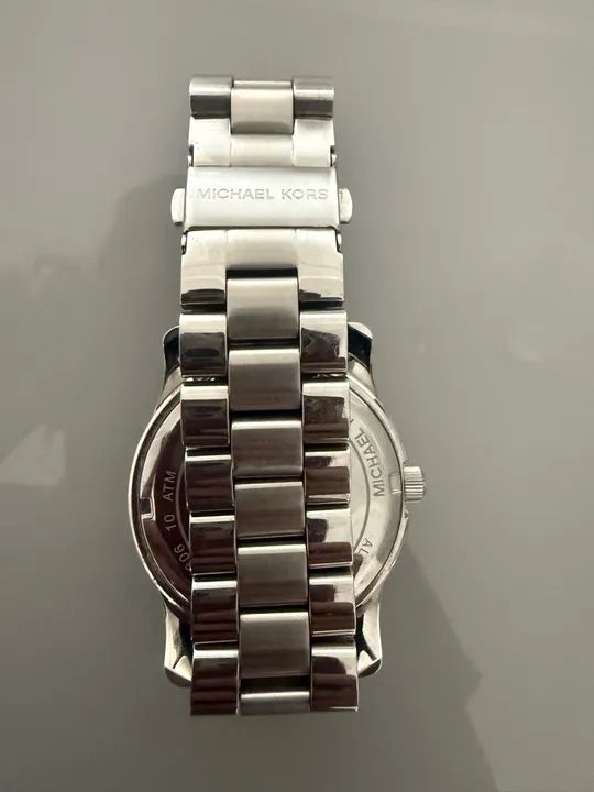 Relógio Michael Kors feminino  Original prata - Foto 2