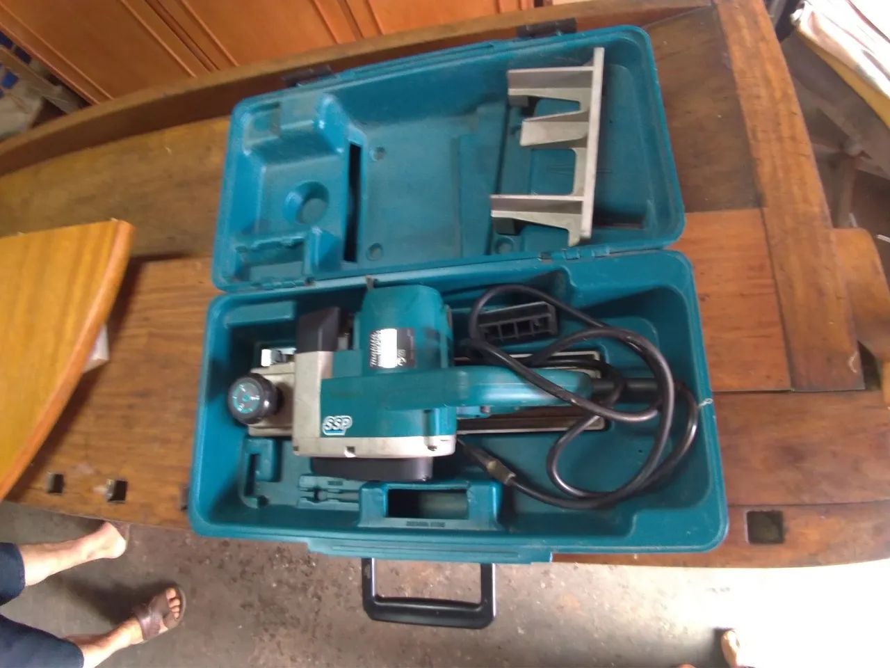 Plaina desempenadeira Makita MKP001