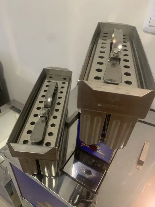 Máquina de picolés com 2 formas completas - Foto 2