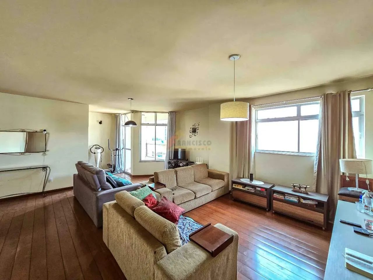 Apartamento à venda, 3 quartos, 2 suítes, 2 vagas, Centro - Divinópolis/MG - Foto 3