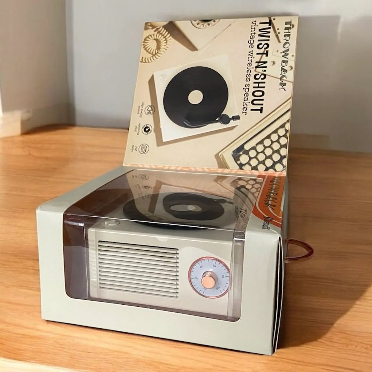 Caixa de Som Bluetooth Vintage Retro Bluetooth 5.1 - Foto 5