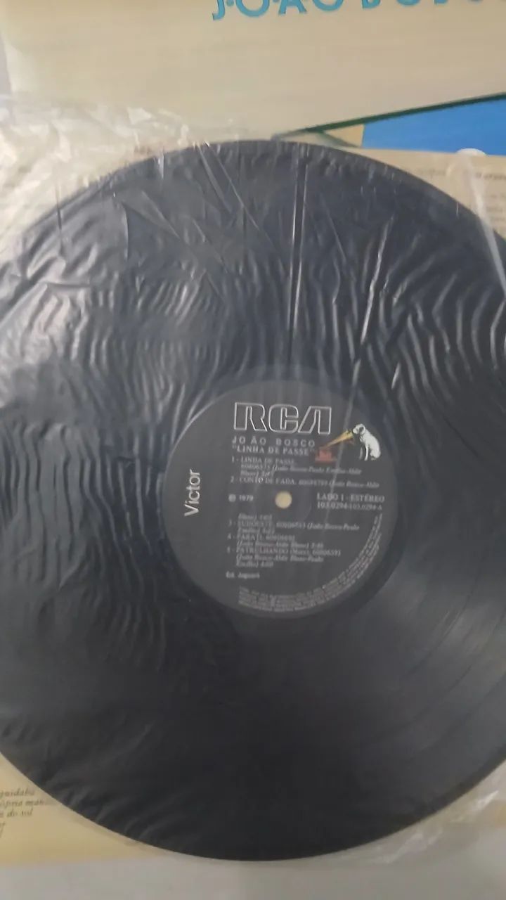Disco de vinil João Bosco linha de passe usado - Foto 4